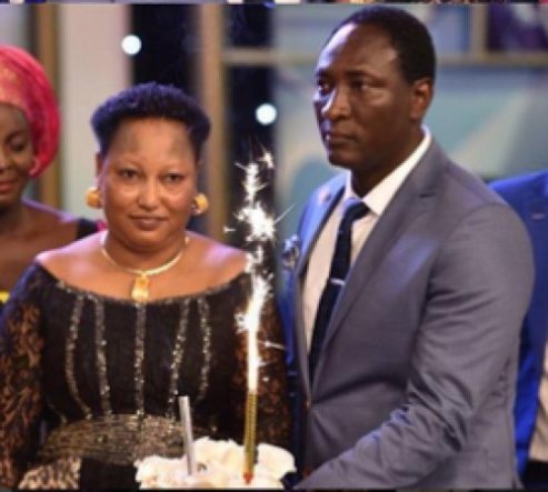 Pastor Jeremiah Fufeyin gifts his wife