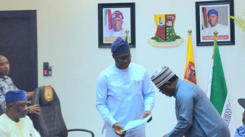 Governor Makinde signs Oyo State Electricity Bill into Law