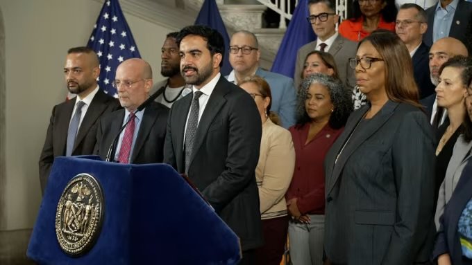Trump administration faces lawsuit over new US green card rule